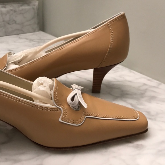 NEW Coach Leather Heels - Picture 2 of 6